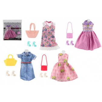Šaty/Oblečky na bábiky s doplnkami látka/plast mix druhov v sáčku 21x21cm