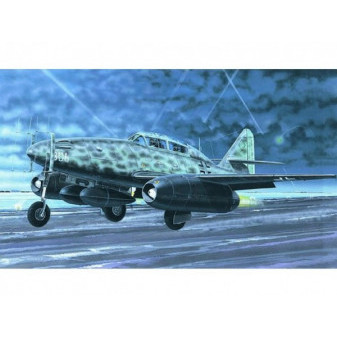 Model Messerschmitt Me262 B-1a/U1 14,7x17,4cm w pudełku 25x14,5x4,5cm