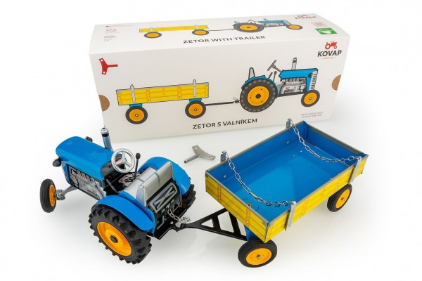 Ciągnik Zetor z platformą, niebieski klucz metalowy 1:25 w pudełku 32x13x11cm Kovap