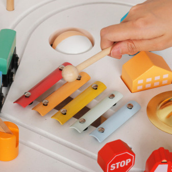 Aga4Kids Dětský montessori stůl s aktivitami a vláčkodráhou
